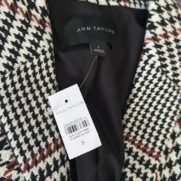 Ann Taylor Jacket - Picture 2 of 2